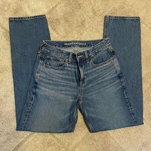 American Eagle straight leg blue jeans